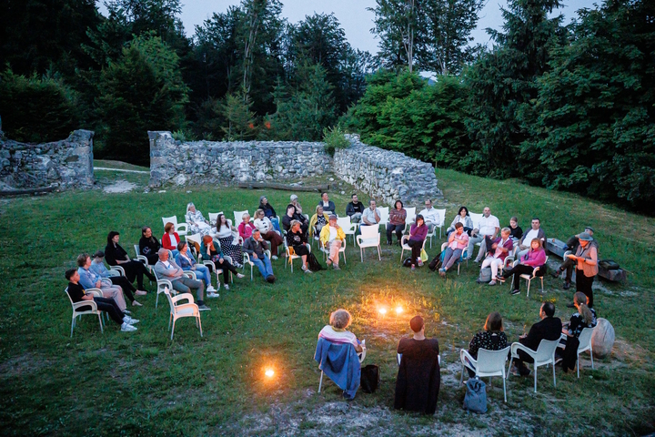 Noč pravljic v Arboretumu Volčji Potok | Križnikov pravljični festival