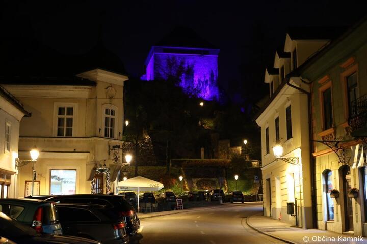 Ob svetovnem dnevu sladkorne bolezni Kamnik spet obarvan modro