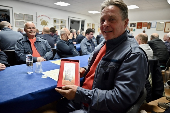 95 let poguma in tovarištva: Ko Srednja vas stopi v akcijo