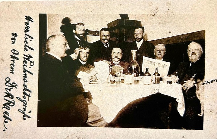 Od salonskih igračk do družinskih članov: kako je 19. stoletje spremenilo življenje naših ljubljenčkov