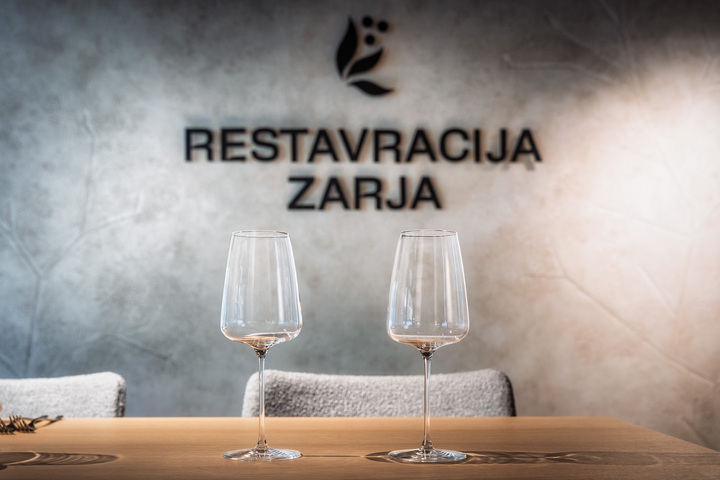Nova à la carte restavracija Zarja v Tuhinjski dolini prinaša kuhinjo naravnega ritma